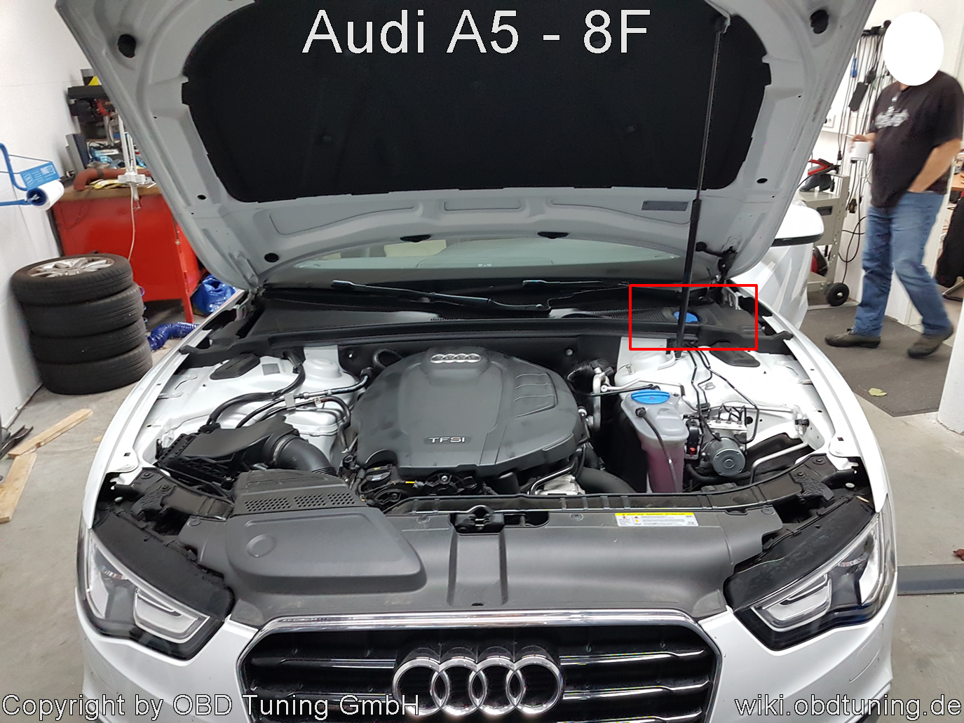 Audi A5 8F ECU 01.jpg