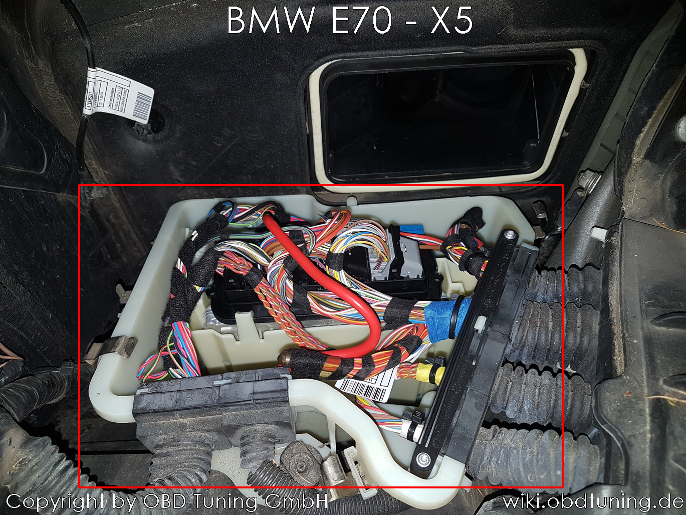 Datei:BMW E70 X5 ECU 02.jpg – OBD Technik Wiki